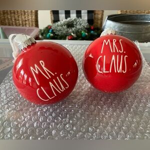 RAE DUNN Red Mr. And Mrs. Claus Christmas ornaments